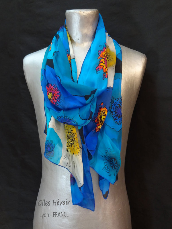 Foulard en soie avec des grosses Fleurs bleues et blanches Pavot